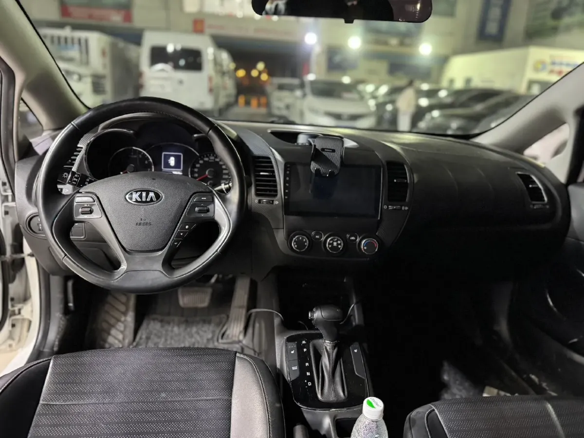 2017 Kia K3 1.6L 128HP L4 6AT,autocango,china used car exporter,china ev exporter,chinese used car exporter,chinese used ev exporter