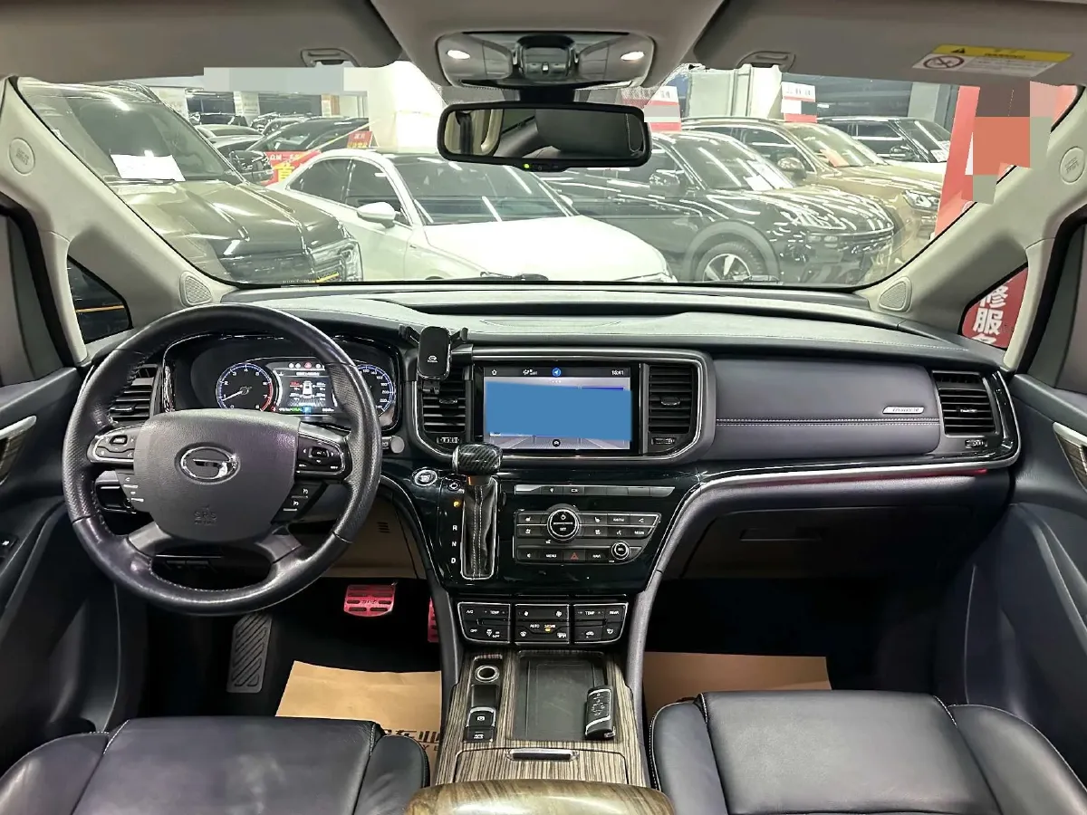 2019 GAC Trumpchi M8 2.0T 201HP L4 6AT,autocango,china used car exporter,china ev exporter,chinese used car exporter,chinese used ev exporter