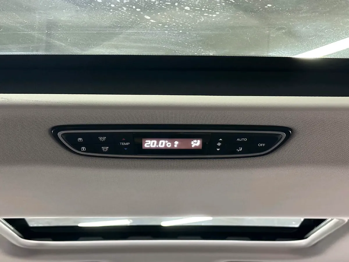 2019 GAC Trumpchi M8 2.0T 201HP L4 6AT,autocango,china used car exporter,china ev exporter,chinese used car exporter,chinese used ev exporter