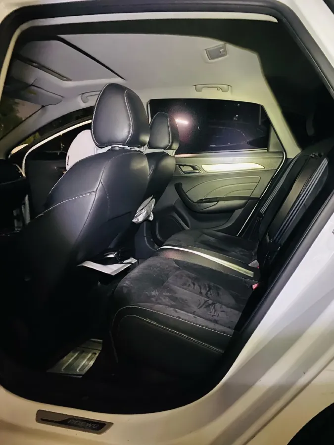 2019 Roewe i6 1.5T 169HP L4 AMT PHEV 9.1KWH,autocango,china used car exporter,china ev exporter,chinese used car exporter,chinese used ev exporter