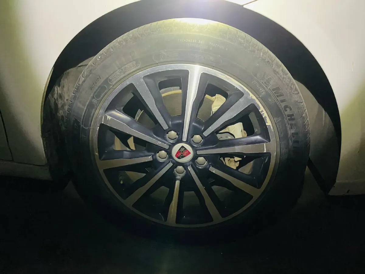 2019 Roewe i6 1.5T 169HP L4 AMT PHEV 9.1KWH,autocango,china used car exporter,china ev exporter,chinese used car exporter,chinese used ev exporter