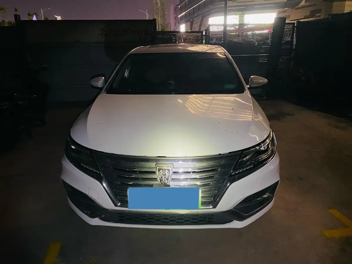 2019 Roewe i6 1.5T 169HP L4 AMT PHEV 9.1KWH,autocango,china used car exporter,china ev exporter,chinese used car exporter,chinese used ev exporter