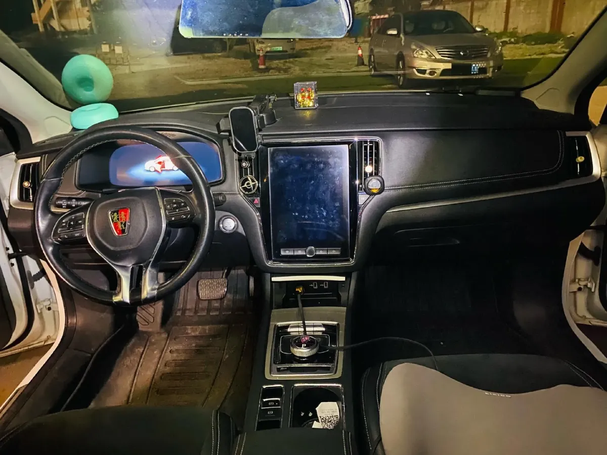 2019 Roewe i6 1.5T 169HP L4 AMT PHEV 9.1KWH,autocango,china used car exporter,china ev exporter,chinese used car exporter,chinese used ev exporter