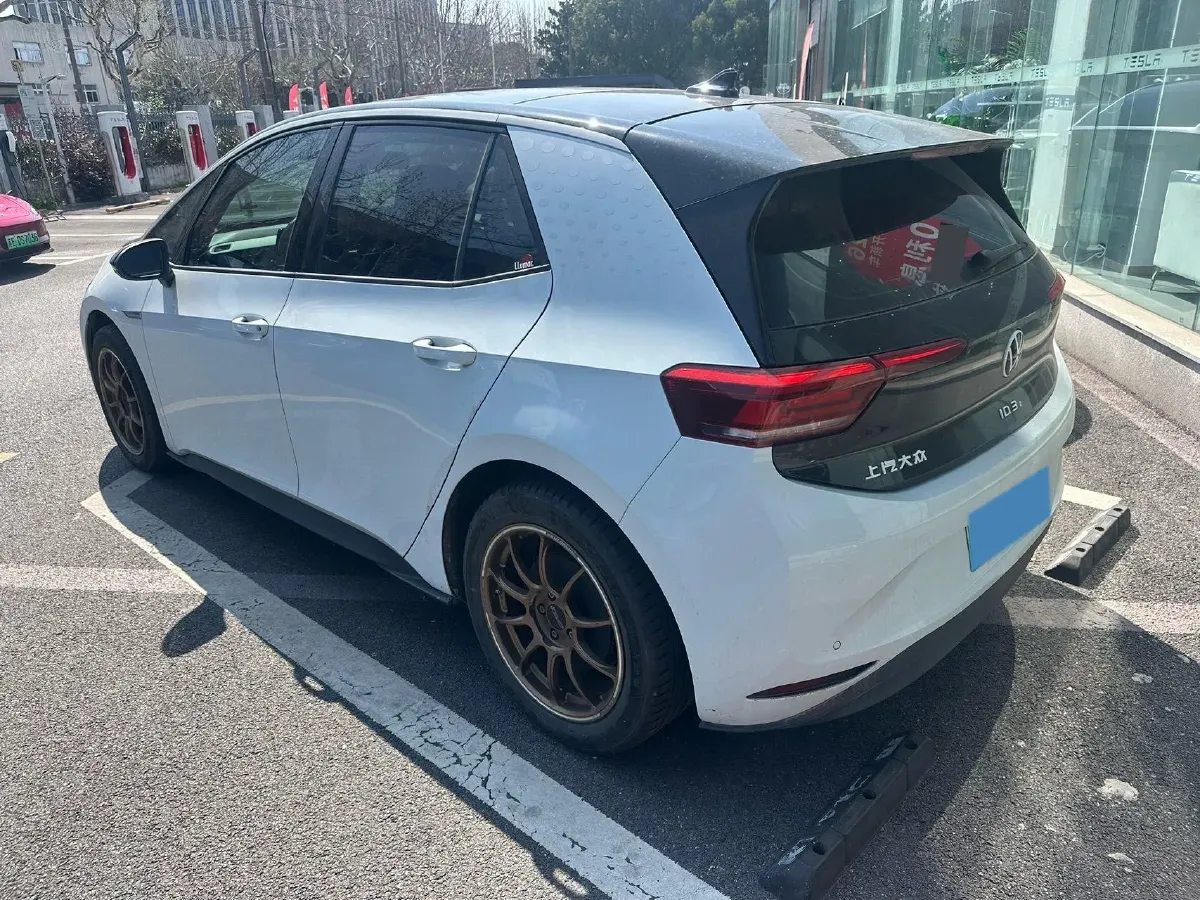 2023 Volkswagen ID.3 BEV 52.8KWH,autocango,china used car exporter,china ev exporter,chinese used car exporter,chinese used ev exporter