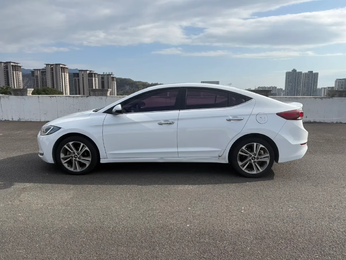 2016 Hyundai Elantra 1.6L 130HP L4 6AT,autocango,china used car exporter,china ev exporter,chinese used car exporter,chinese used ev exporter