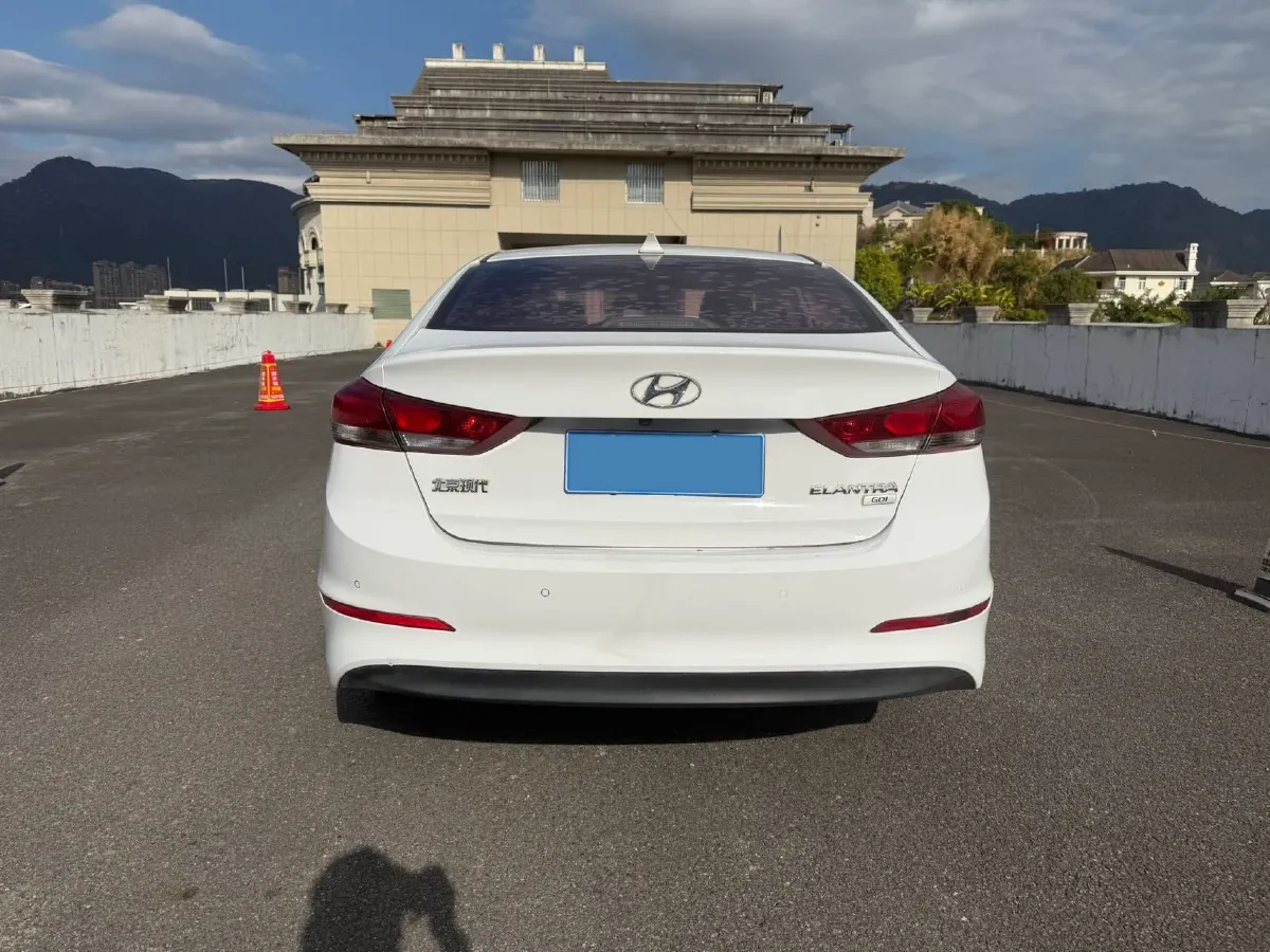 2016 Hyundai Elantra 1.6L 130HP L4 6AT,autocango,china used car exporter,china ev exporter,chinese used car exporter,chinese used ev exporter