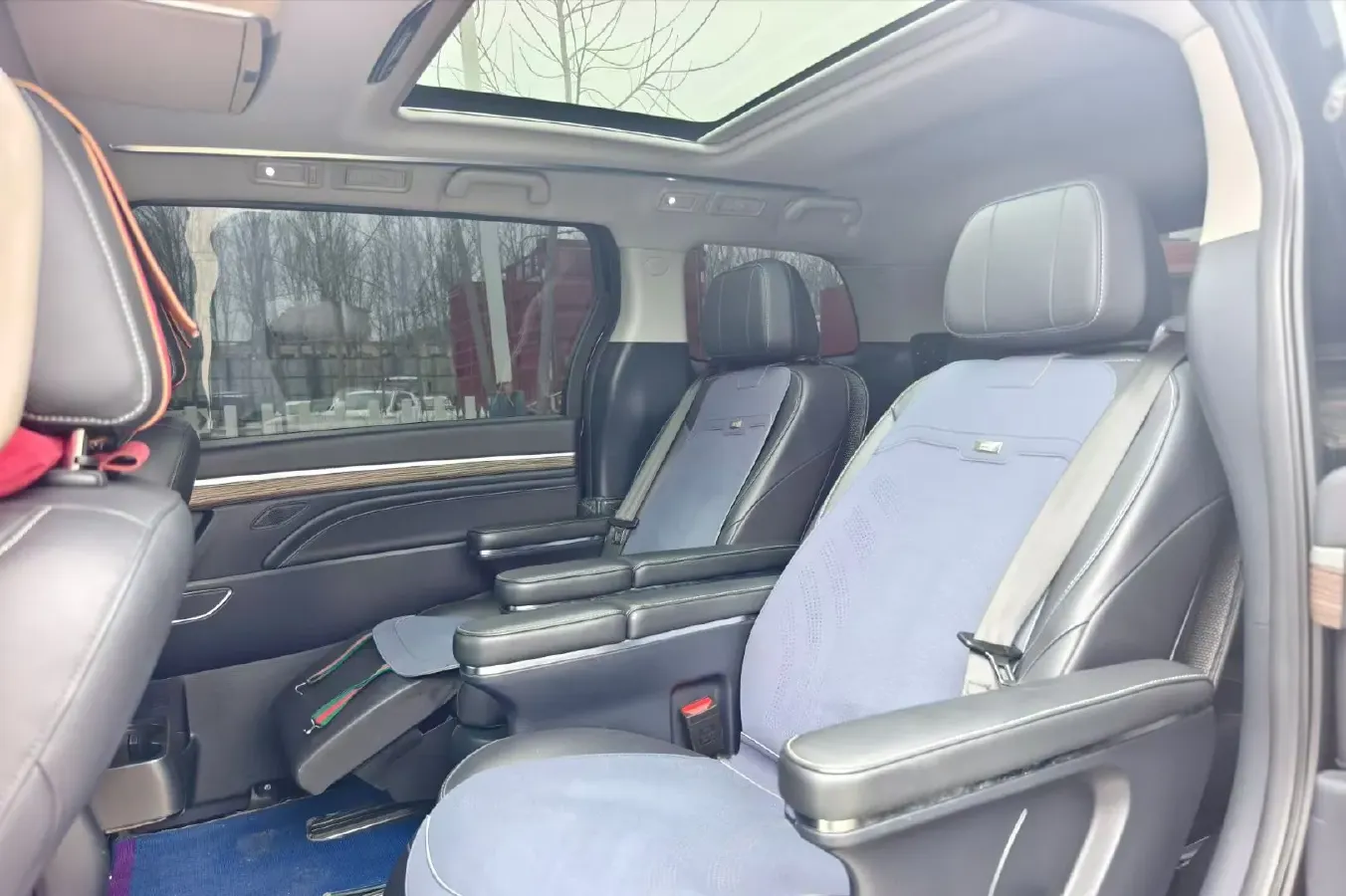 2021 GAC Trumpchi M8 2.0T 252HP L4 8AT,autocango,china used car exporter,china ev exporter,chinese used car exporter,chinese used ev exporter