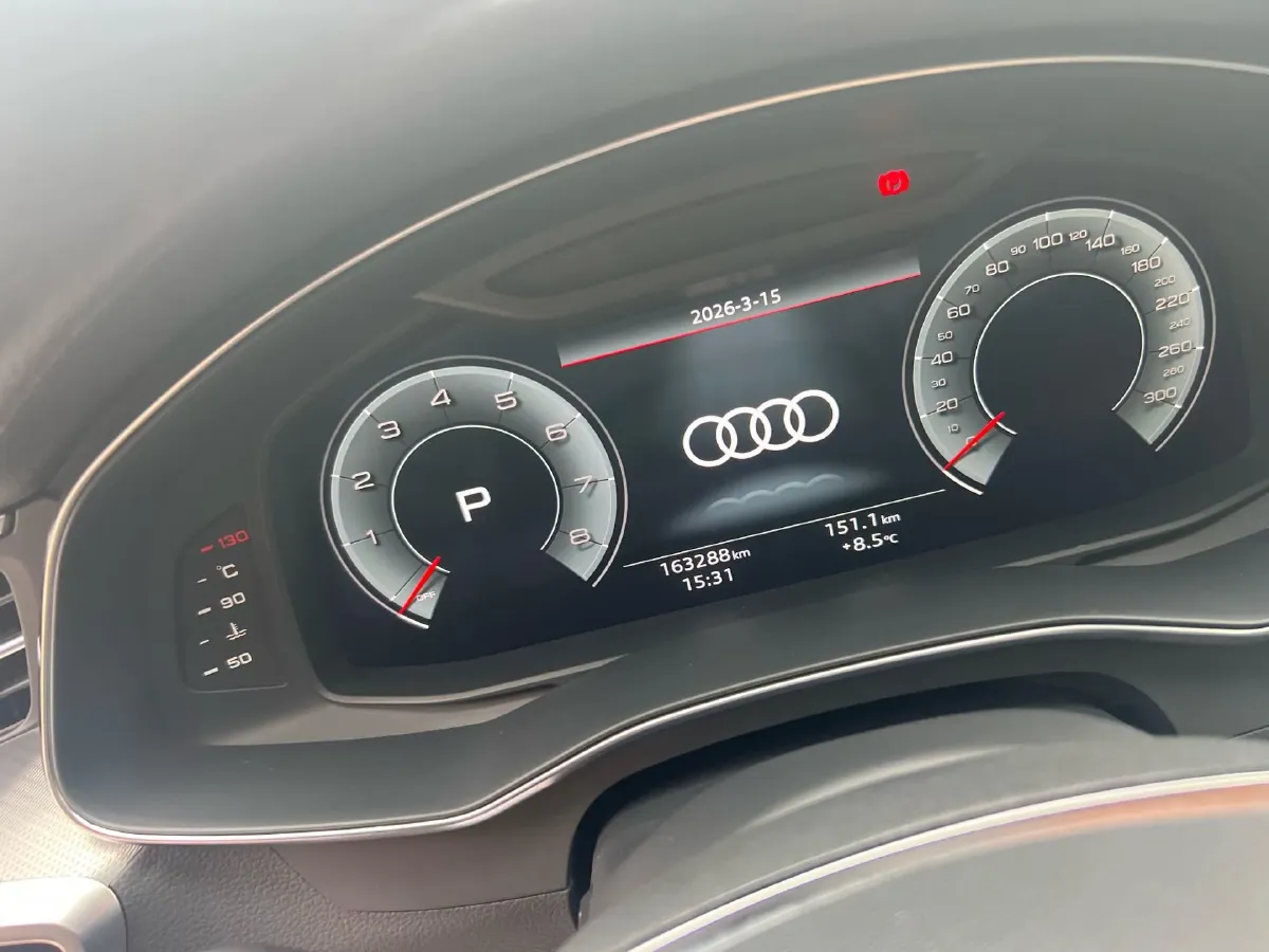 2021 Audi A6L 2.0T 190HP L4 7DCT,autocango,china used car exporter,china ev exporter,chinese used car exporter,chinese used ev exporter