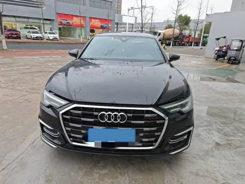 2023 Audi A6L 2.0T 190HP L4 7DCT,autocango,china used car exporter,china ev exporter,chinese used car exporter,chinese used ev exporter