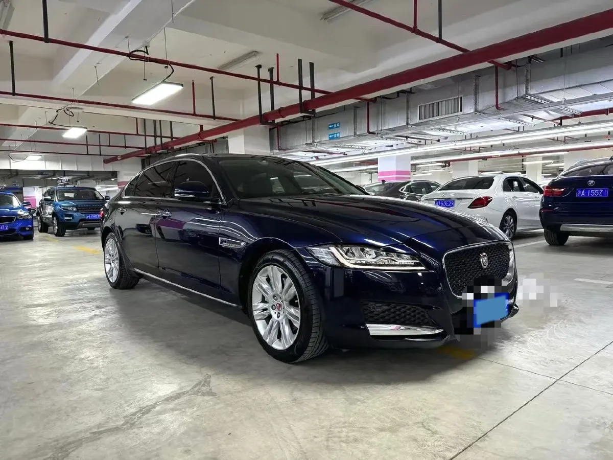 2018 Jaguar XF 2.0T 250HP L4 8AT,autocango,china used car exporter,china ev exporter,chinese used car exporter,chinese used ev exporter