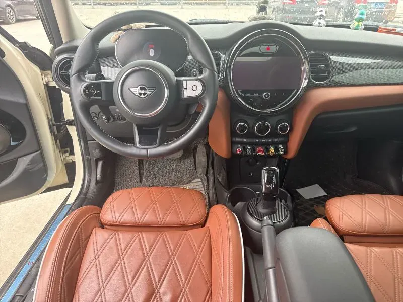 2022 MINI MINI 2.0T 192HP L4 7DCT,autocango,china used car exporter,china ev exporter,chinese used car exporter,chinese used ev exporter