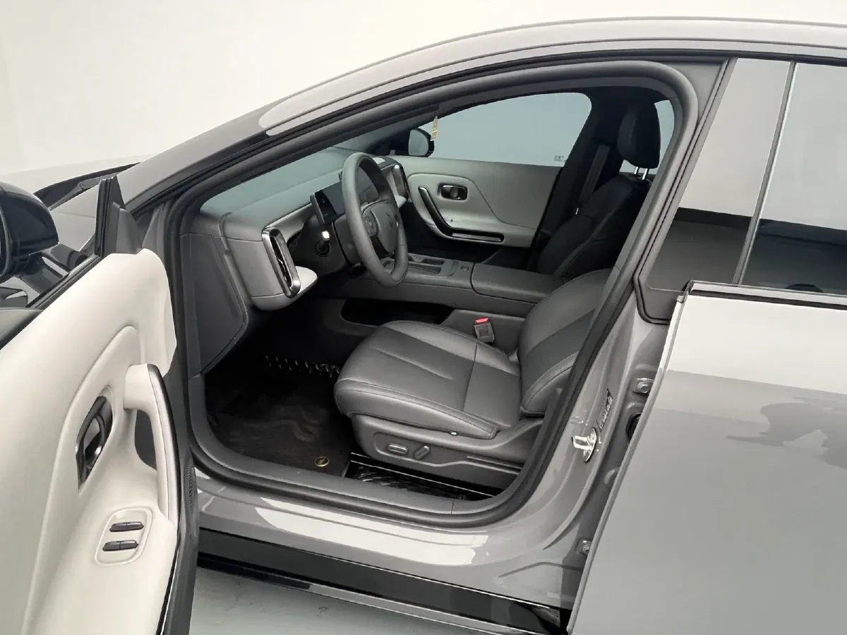 2026 Leapmotor Lafa5 BEV,autocango,china used car exporter,china ev exporter,chinese used car exporter,chinese used ev exporter