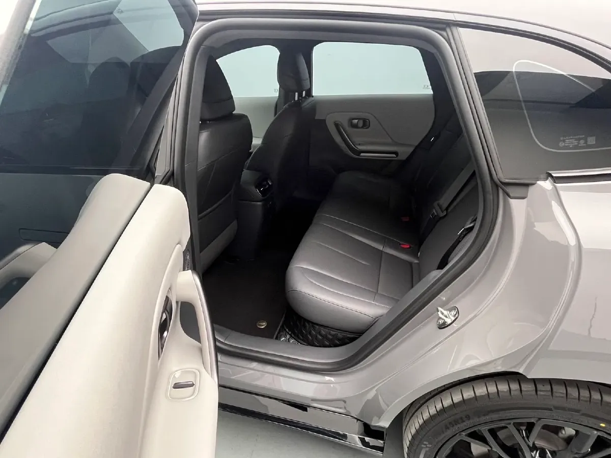 2026 Leapmotor Lafa5 BEV,autocango,china used car exporter,china ev exporter,chinese used car exporter,chinese used ev exporter