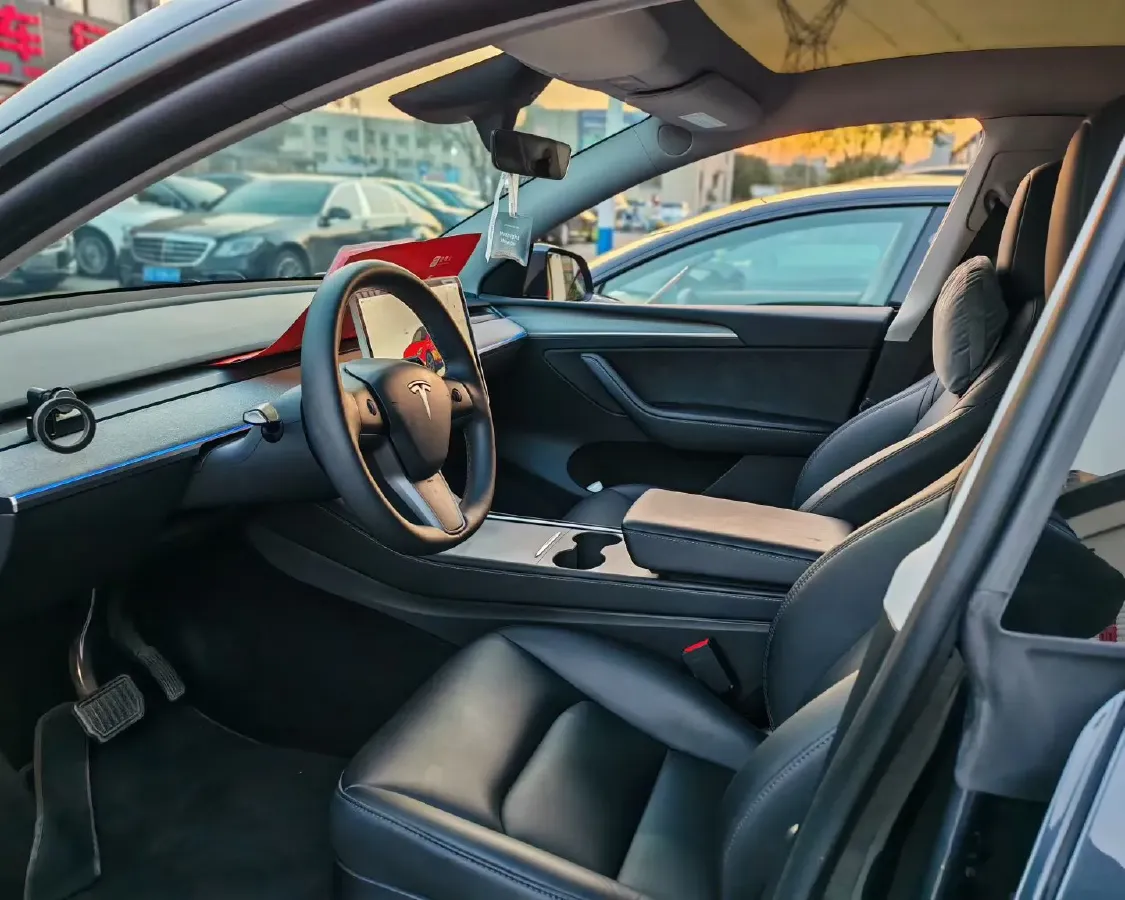 2024 Iveco OuSheng BEV 77.28KWH,autocango,china used car exporter,china ev exporter,chinese used car exporter,chinese used ev exporter