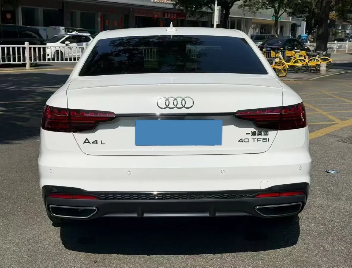 2024 Audi A4L 2.0T 190HP L4 7DCT,autocango,china used car exporter,china ev exporter,chinese used car exporter,chinese used ev exporter