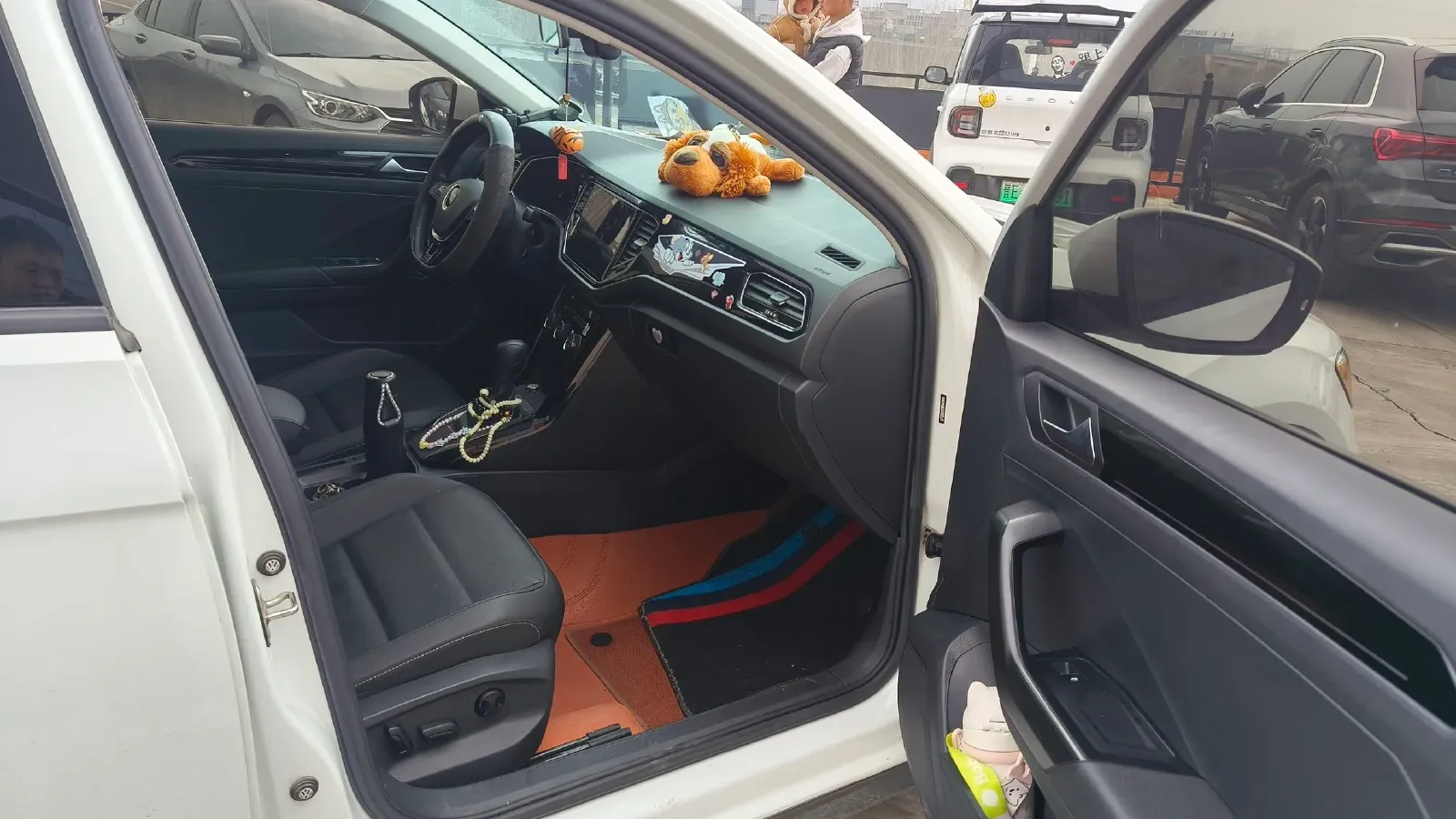 2022 Volkswagen T-Roc 1.4T 150HP L4 7DCT,autocango,china used car exporter,china ev exporter,chinese used car exporter,chinese used ev exporter