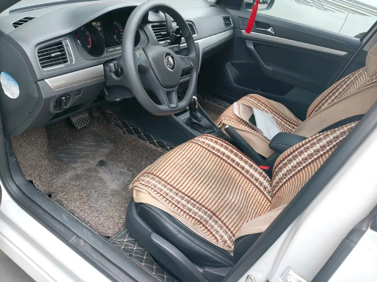 2017 Volkswagen Lavida 1.6L 110HP L4 6AT,autocango,china used car exporter,china ev exporter,chinese used car exporter,chinese used ev exporter