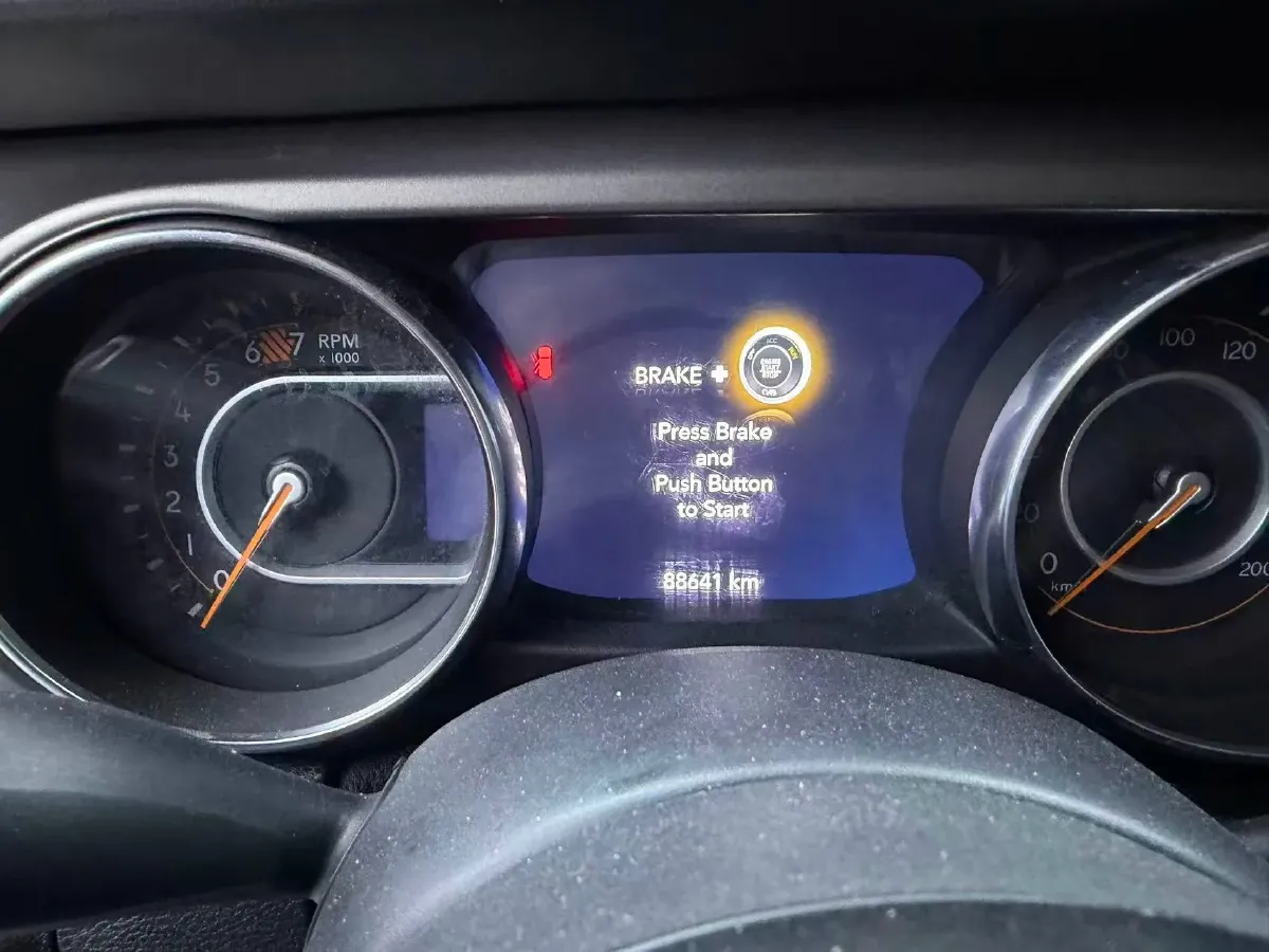 2018 Jeep Wrangler 2.0T 266HP L4 8AT,autocango,china used car exporter,china ev exporter,chinese used car exporter,chinese used ev exporter