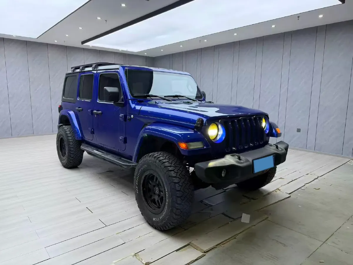 2018 Jeep Wrangler 2.0T 266HP L4 8AT,autocango,china used car exporter,china ev exporter,chinese used car exporter,chinese used ev exporter