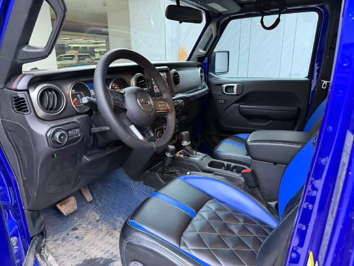 2018 Jeep Wrangler 2.0T 266HP L4 8AT,autocango,china used car exporter,china ev exporter,chinese used car exporter,chinese used ev exporter