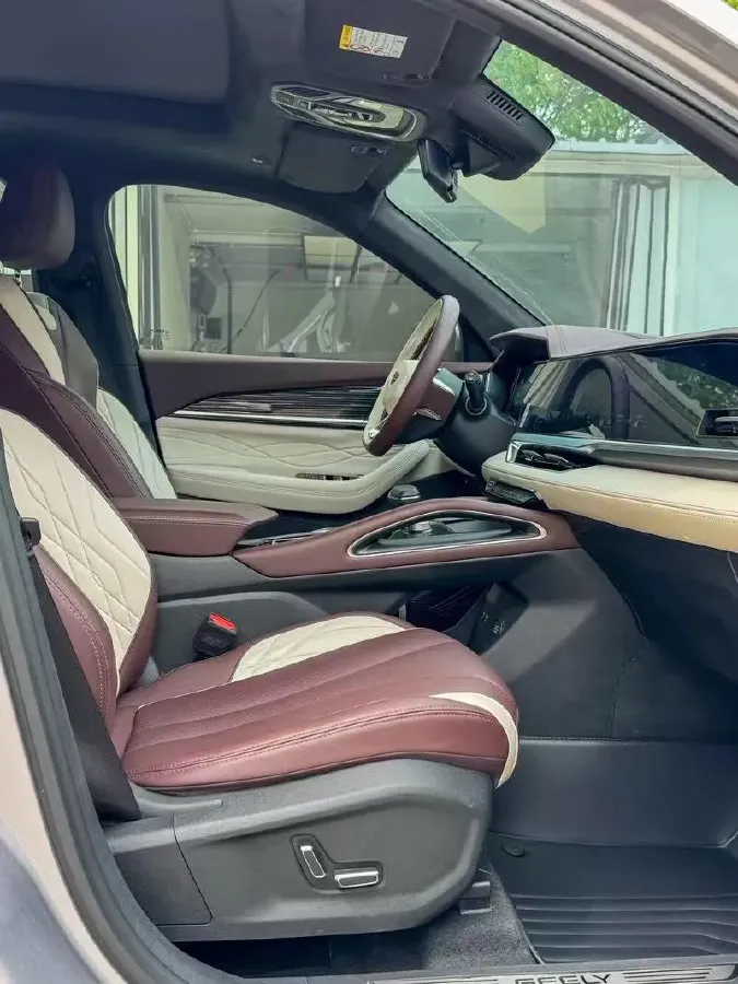 2021 Geely Monjaro 2.0T 218HP L4 7DCT,autocango,china used car exporter,china ev exporter,chinese used car exporter,chinese used ev exporter