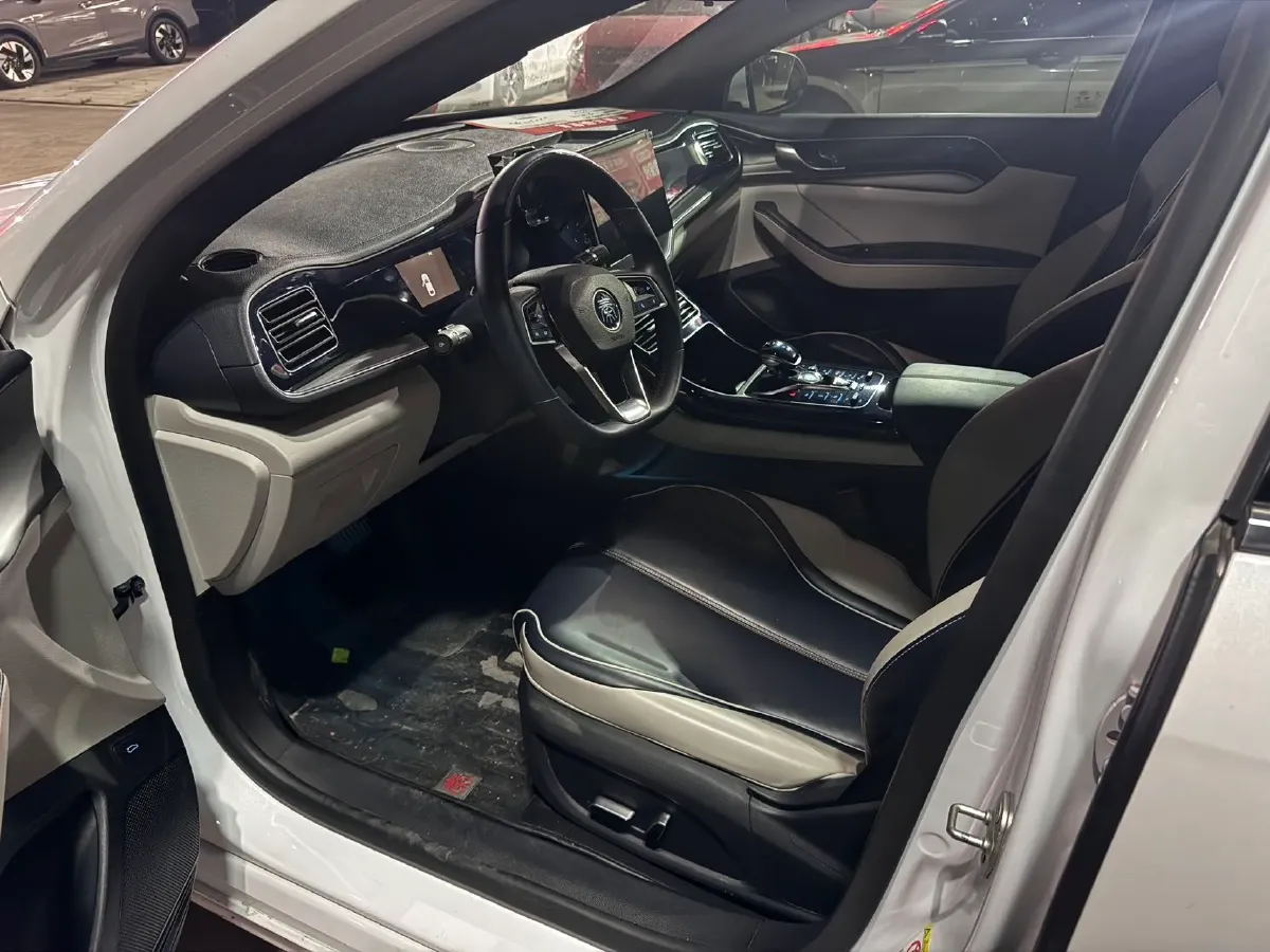 2021 Haval F7 1.5T 169HP L4 7DCT,autocango,china used car exporter,china ev exporter,chinese used car exporter,chinese used ev exporter