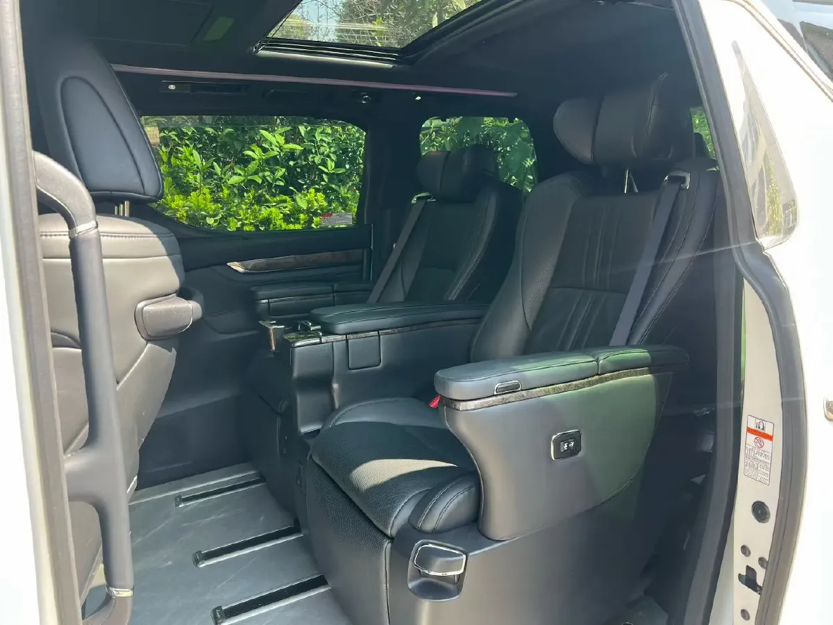 2021 Toyota Vellfire 2.5L 117HP L4 E-CVT Hybrid,autocango,china used car exporter,china ev exporter,chinese used car exporter,chinese used ev exporter