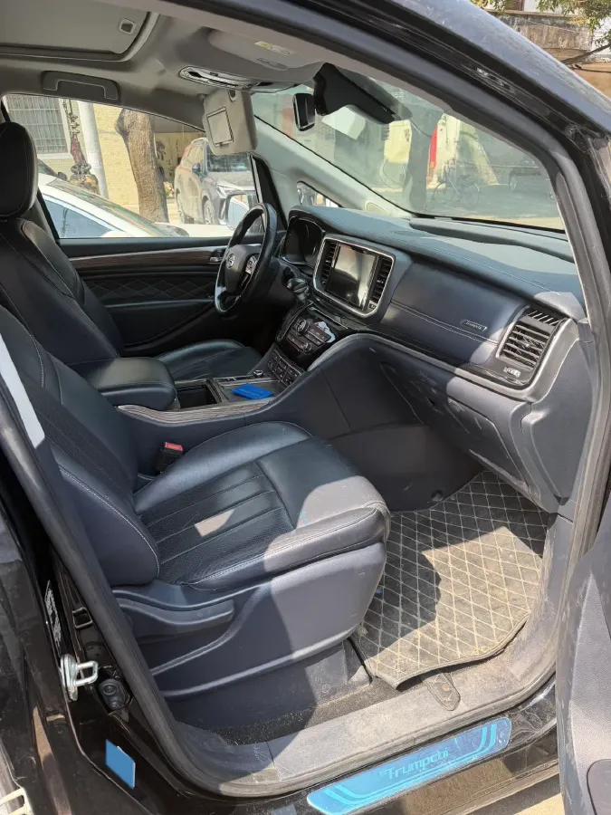 2020 GAC Trumpchi M8 2.0T 252HP L4 8AT,autocango,china used car exporter,china ev exporter,chinese used car exporter,chinese used ev exporter