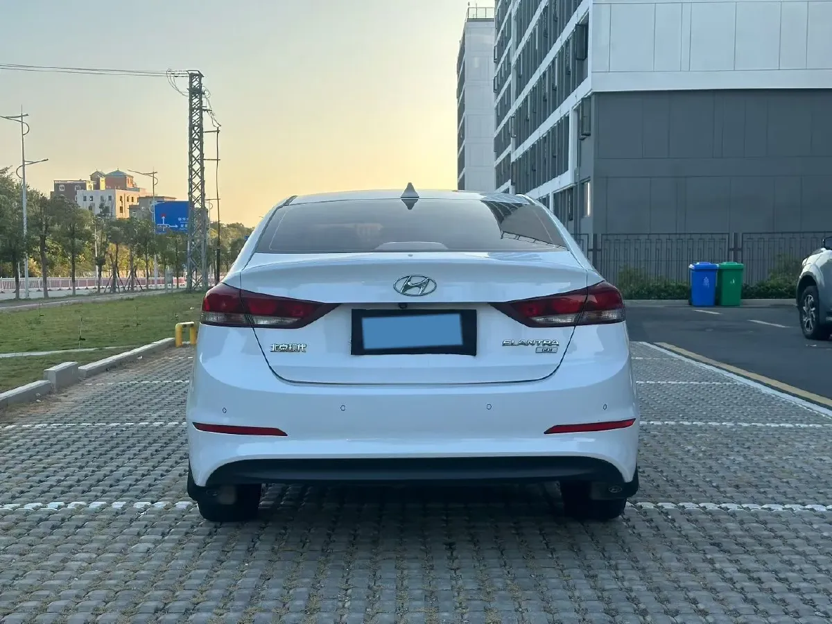 2016 Hyundai Elantra 1.6L 130HP L4 6AT,autocango,china used car exporter,china ev exporter,chinese used car exporter,chinese used ev exporter