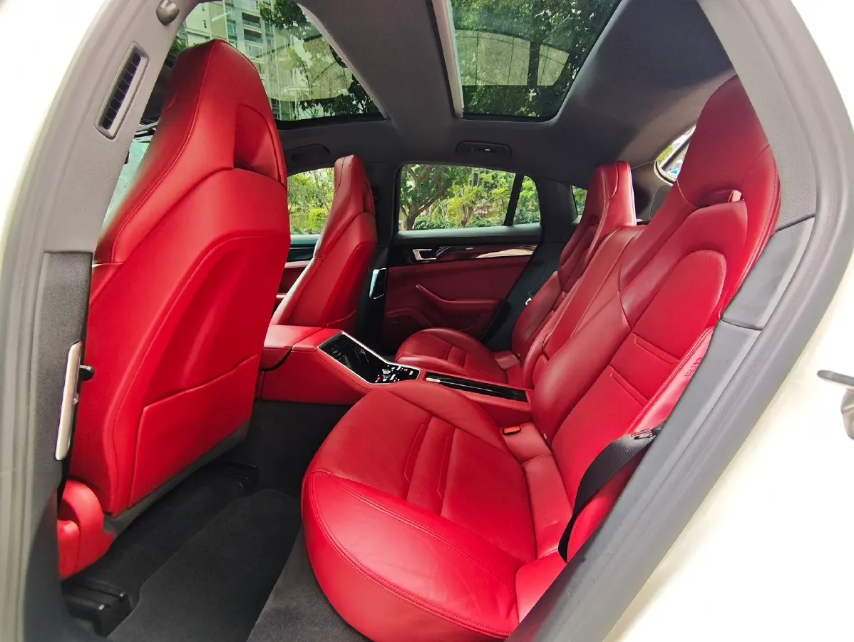 2017 BMW X6 3.0T 306HP L6 8AT,autocango,china used car exporter,china ev exporter,chinese used car exporter,chinese used ev exporter