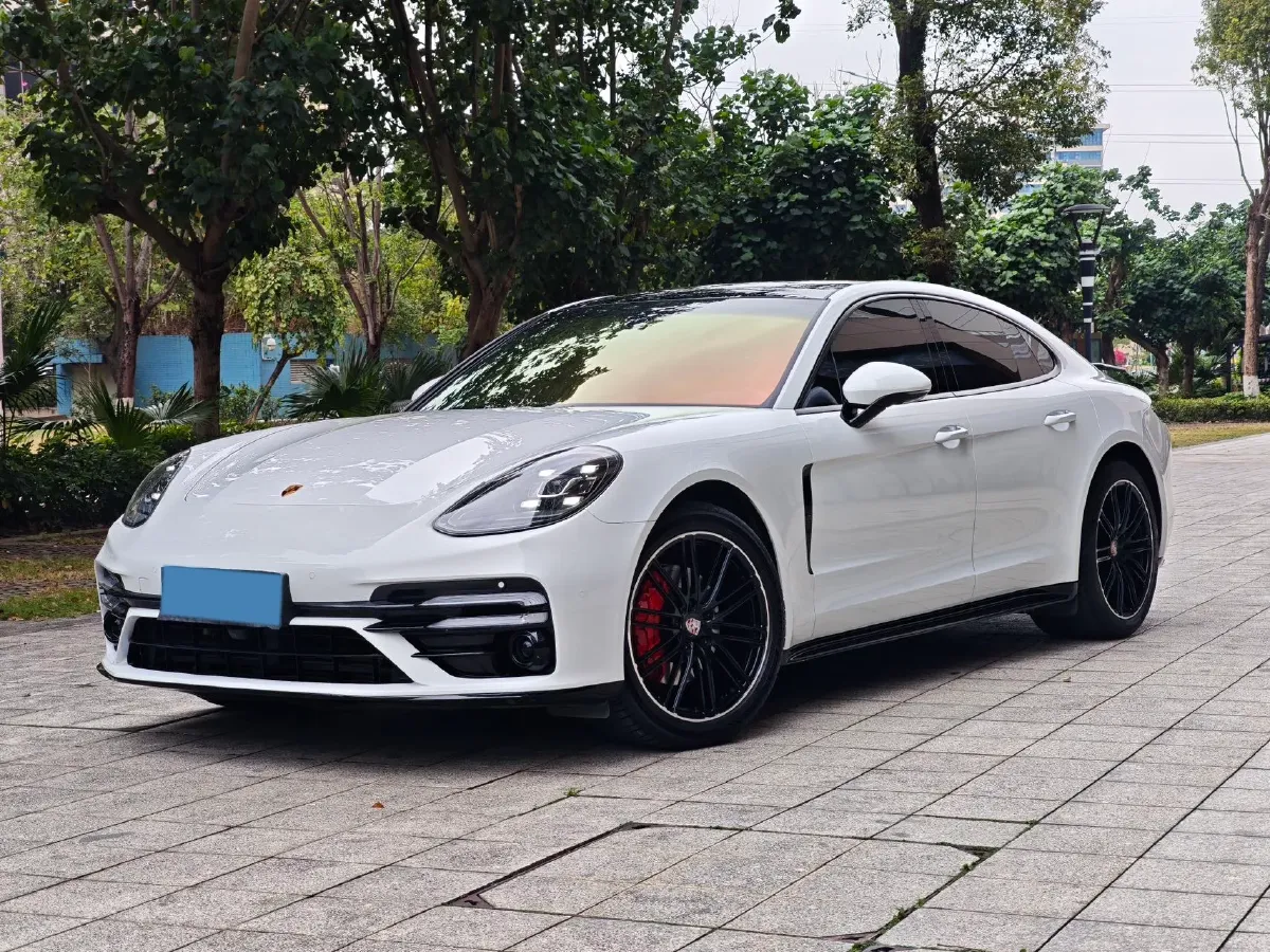 2017 BMW X6 3.0T 306HP L6 8AT,autocango,china used car exporter,china ev exporter,chinese used car exporter,chinese used ev exporter