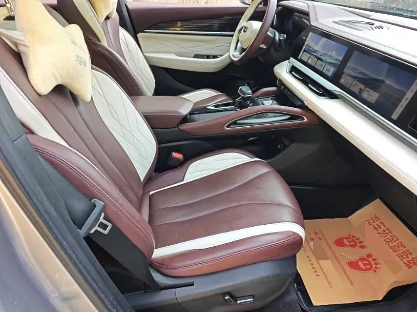 2021 Geely Monjaro 2.0T 218HP L4 7DCT,autocango,china used car exporter,china ev exporter,chinese used car exporter,chinese used ev exporter