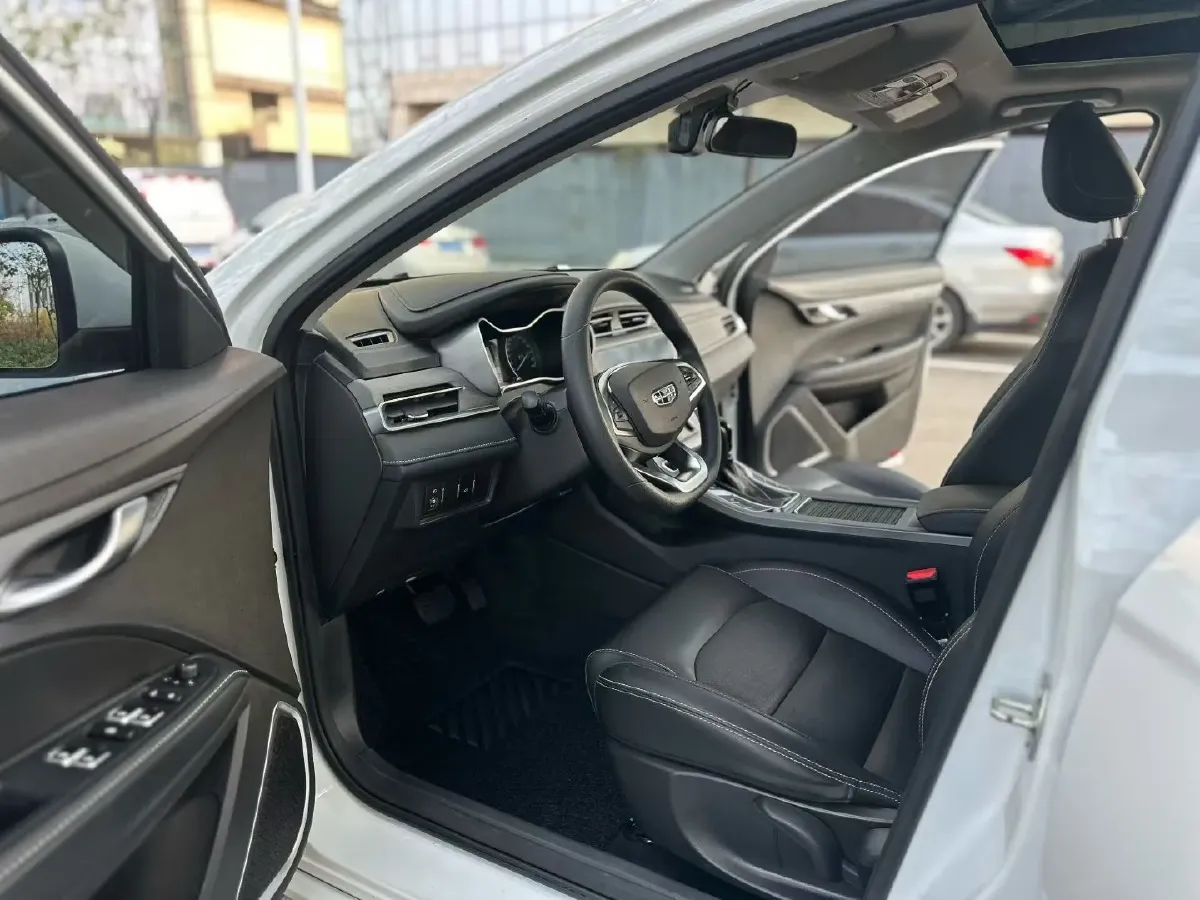 2021 Geely Emgrand 1.5L 109HP L4 CVT,autocango,china used car exporter,china ev exporter,chinese used car exporter,chinese used ev exporter