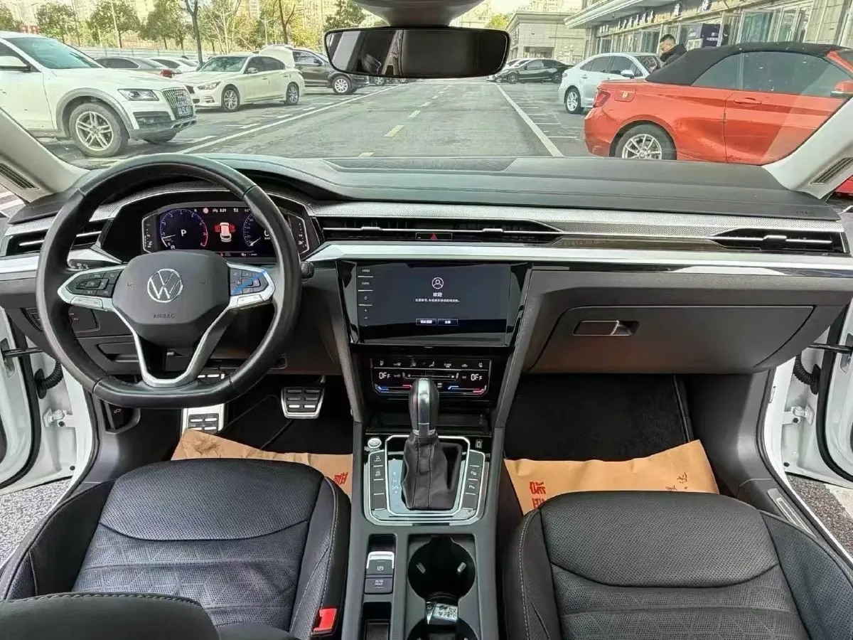 2023 Volkswagen CC 2.0T 220HP L4 7DCT,autocango,china used car exporter,china ev exporter,chinese used car exporter,chinese used ev exporter