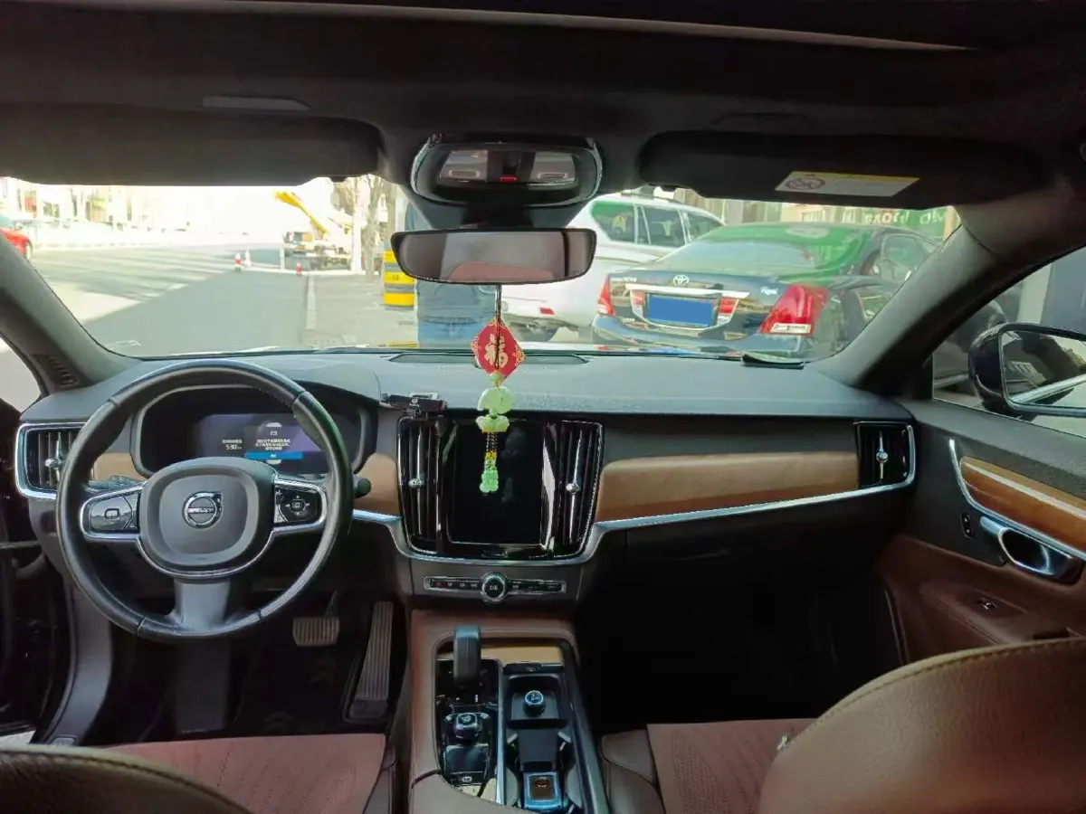 2022 Volvo S90 2.0T 250HP L4 8AT,autocango,china used car exporter,china ev exporter,chinese used car exporter,chinese used ev exporter