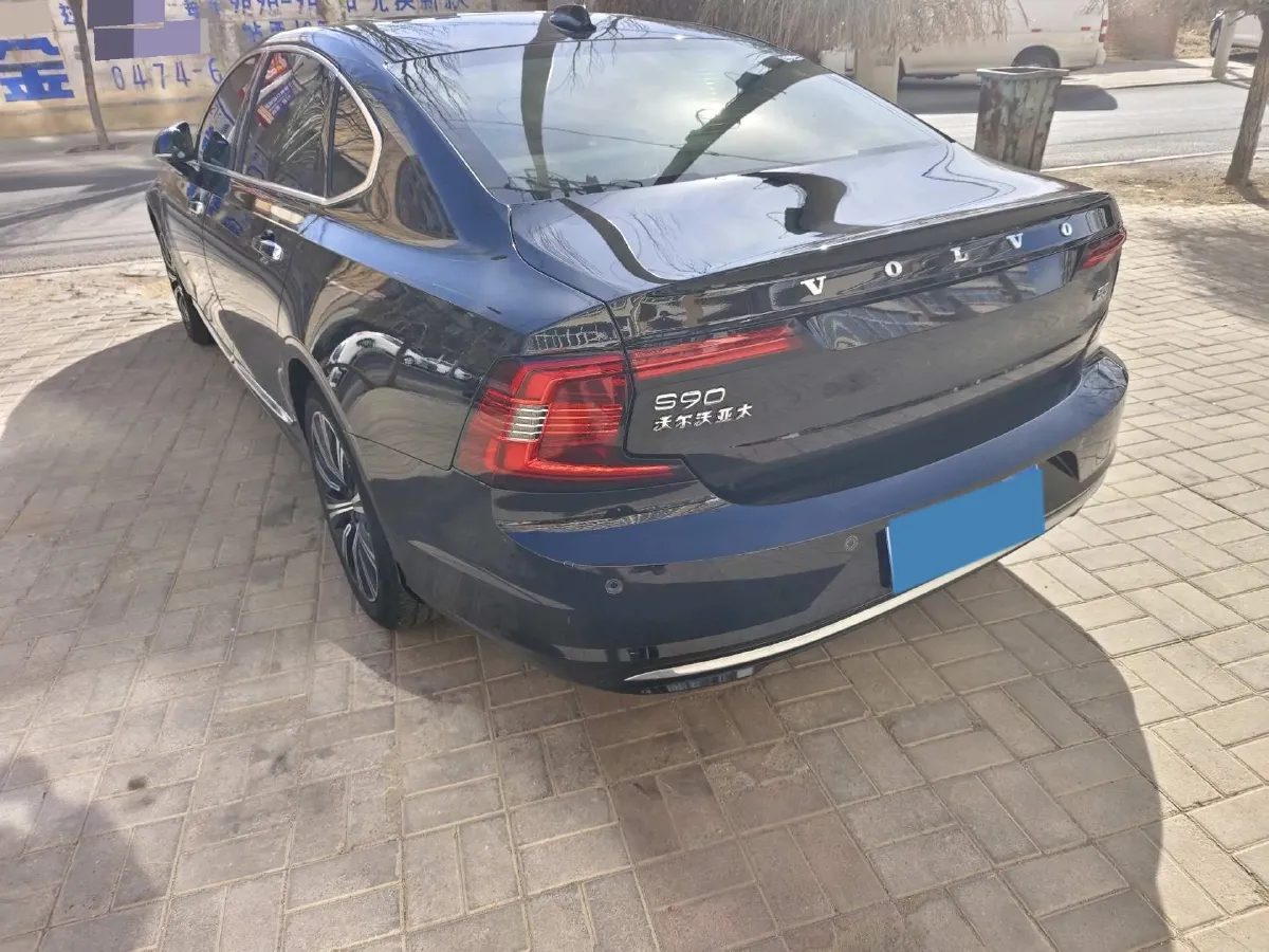 2022 Volvo S90 2.0T 250HP L4 8AT,autocango,china used car exporter,china ev exporter,chinese used car exporter,chinese used ev exporter