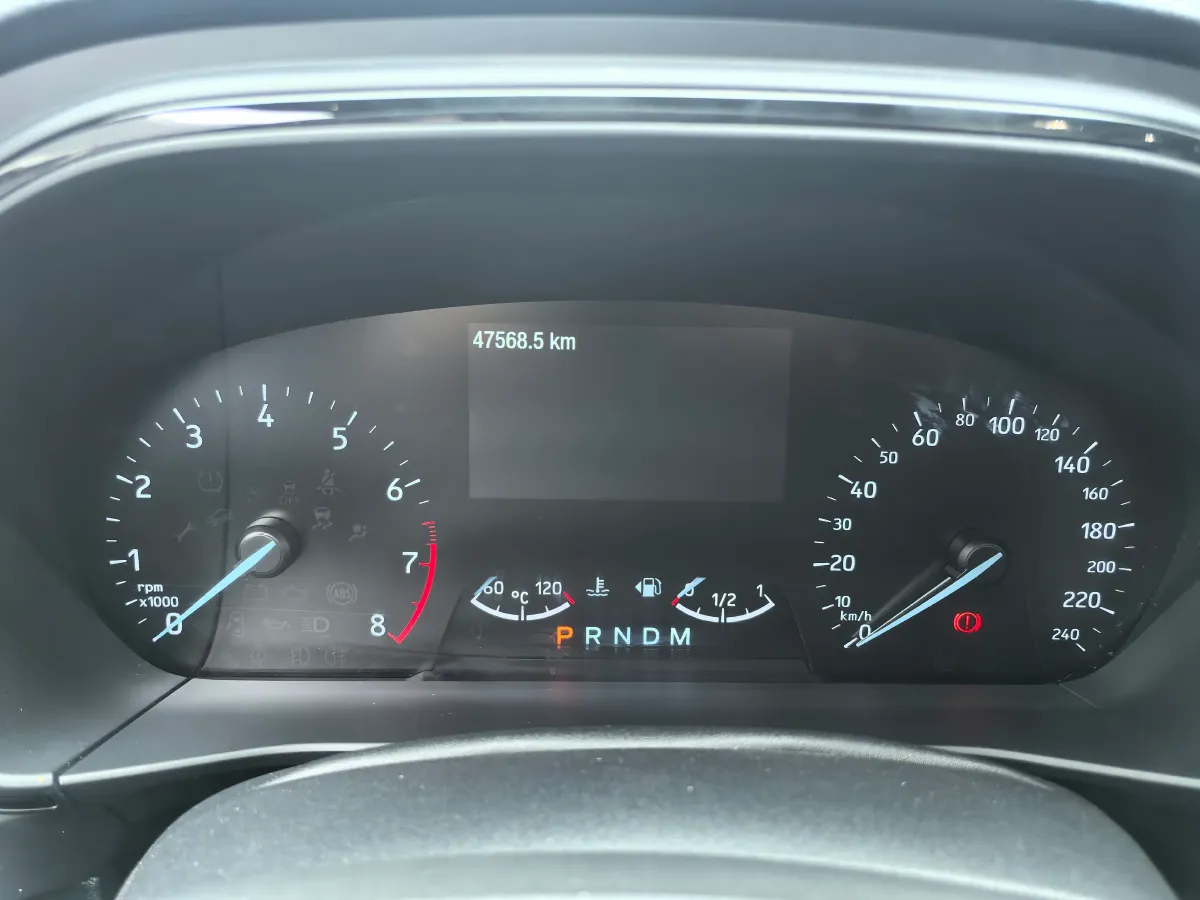 2020 Ford Focus 1.5T 174HP L3 8AT,autocango,china used car exporter,china ev exporter,chinese used car exporter,chinese used ev exporter