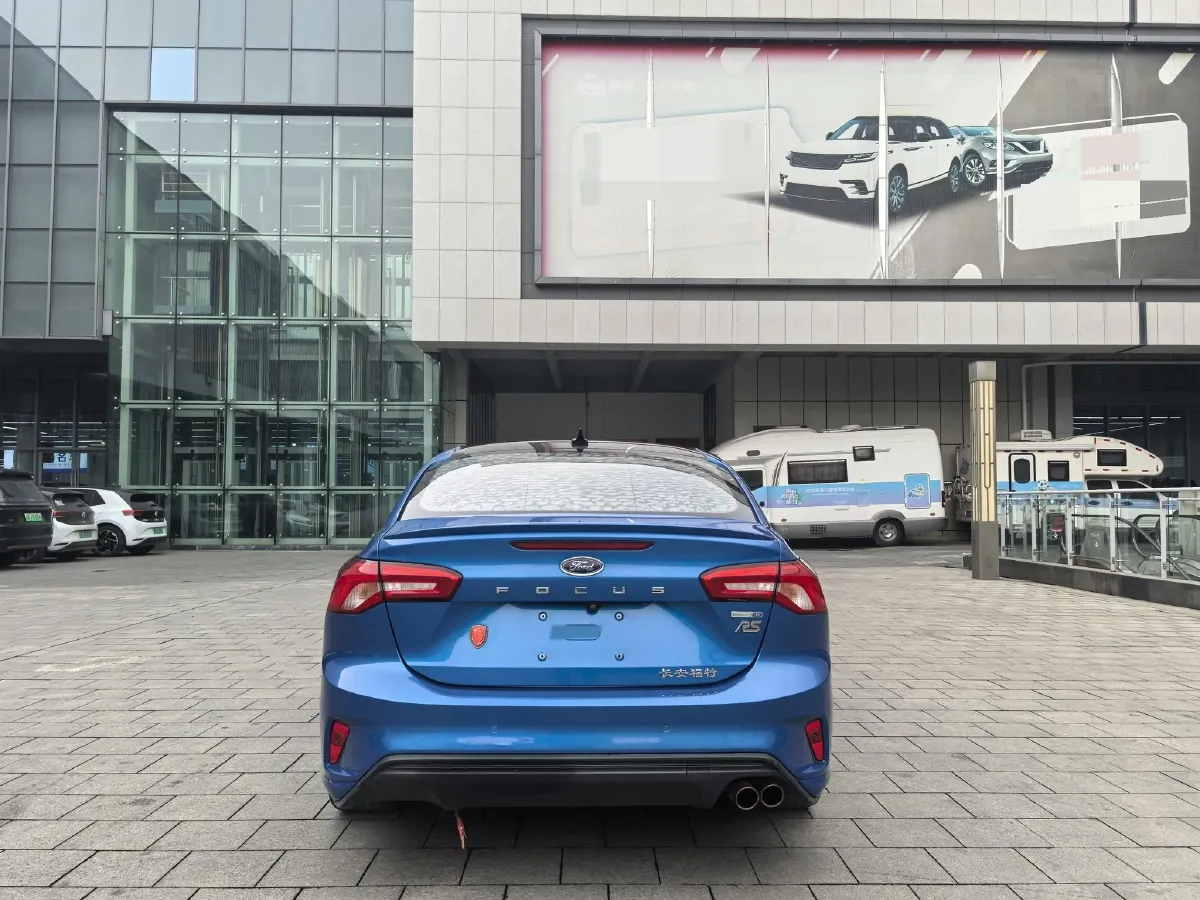2020 Ford Focus 1.5T 174HP L3 8AT,autocango,china used car exporter,china ev exporter,chinese used car exporter,chinese used ev exporter