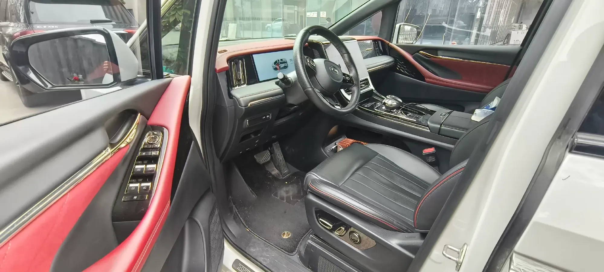 2023 GAC Trumpchi M8 2.0T 190HP L4 E-CVT Hybrid,autocango,china used car exporter,china ev exporter,chinese used car exporter,chinese used ev exporter