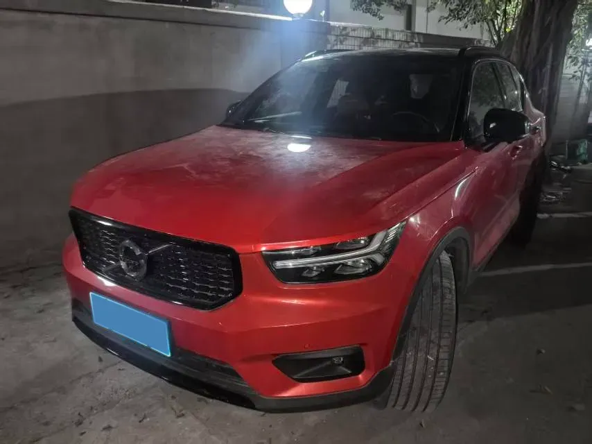2021 Volvo XC40 2.0T 190HP L4 8AT,autocango,china used car exporter,china ev exporter,chinese used car exporter,chinese used ev exporter