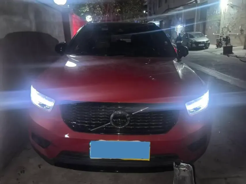 2021 Volvo XC40 2.0T 190HP L4 8AT,autocango,china used car exporter,china ev exporter,chinese used car exporter,chinese used ev exporter