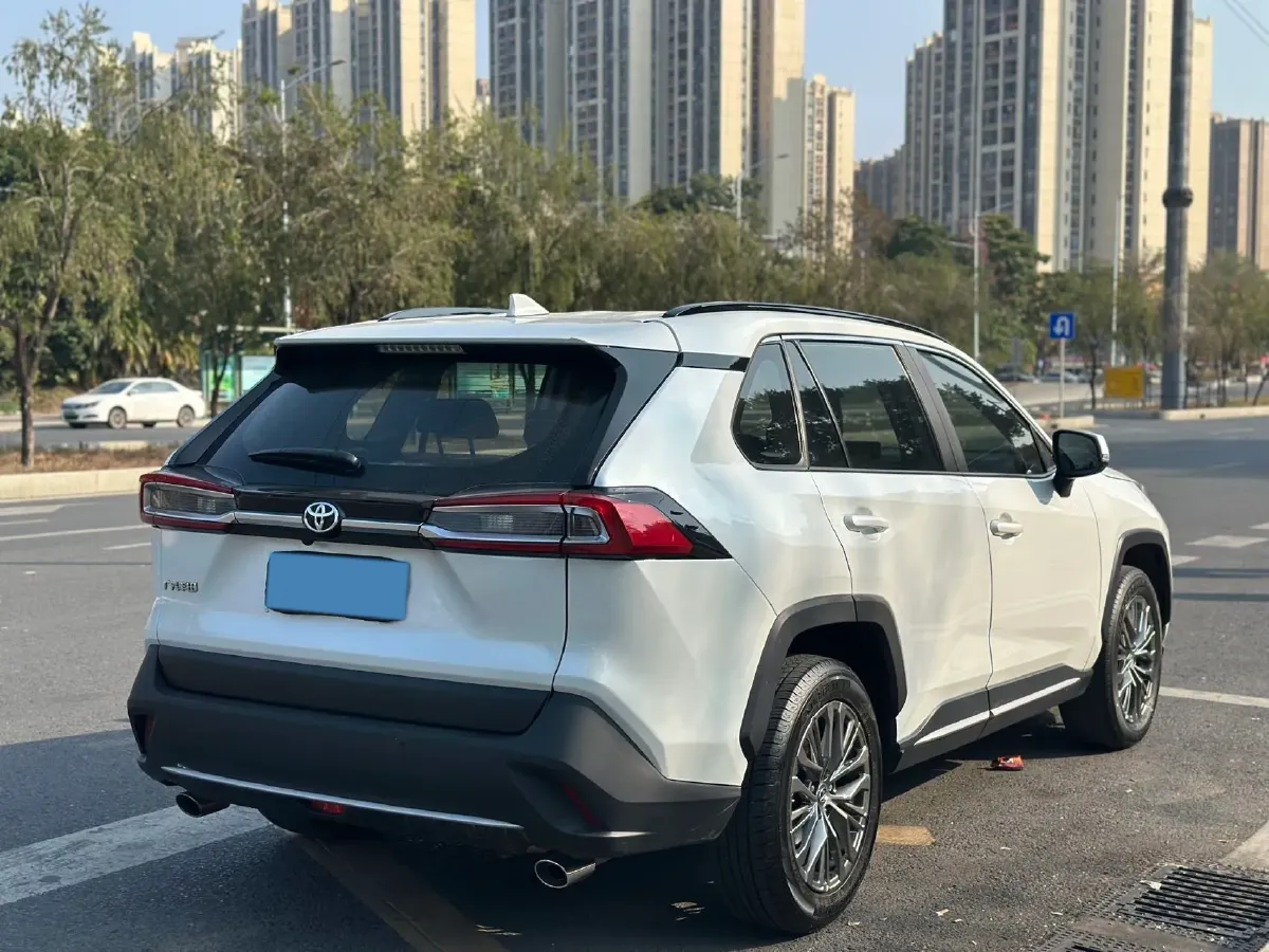 2023 Toyota Frontlander 2.0L 171HP L4 CVT,autocango,china used car exporter,china ev exporter,chinese used car exporter,chinese used ev exporter