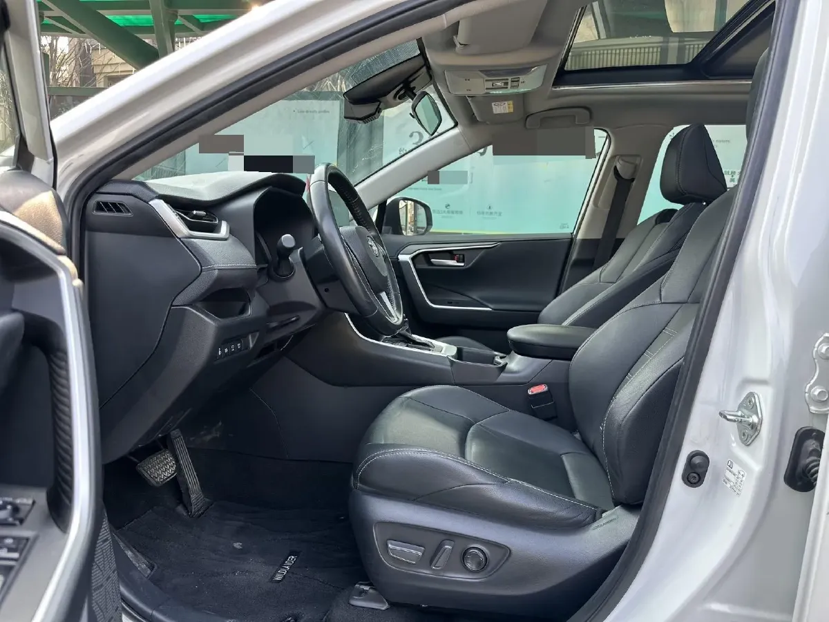 2023 Toyota Frontlander 2.0L 171HP L4 CVT,autocango,china used car exporter,china ev exporter,chinese used car exporter,chinese used ev exporter