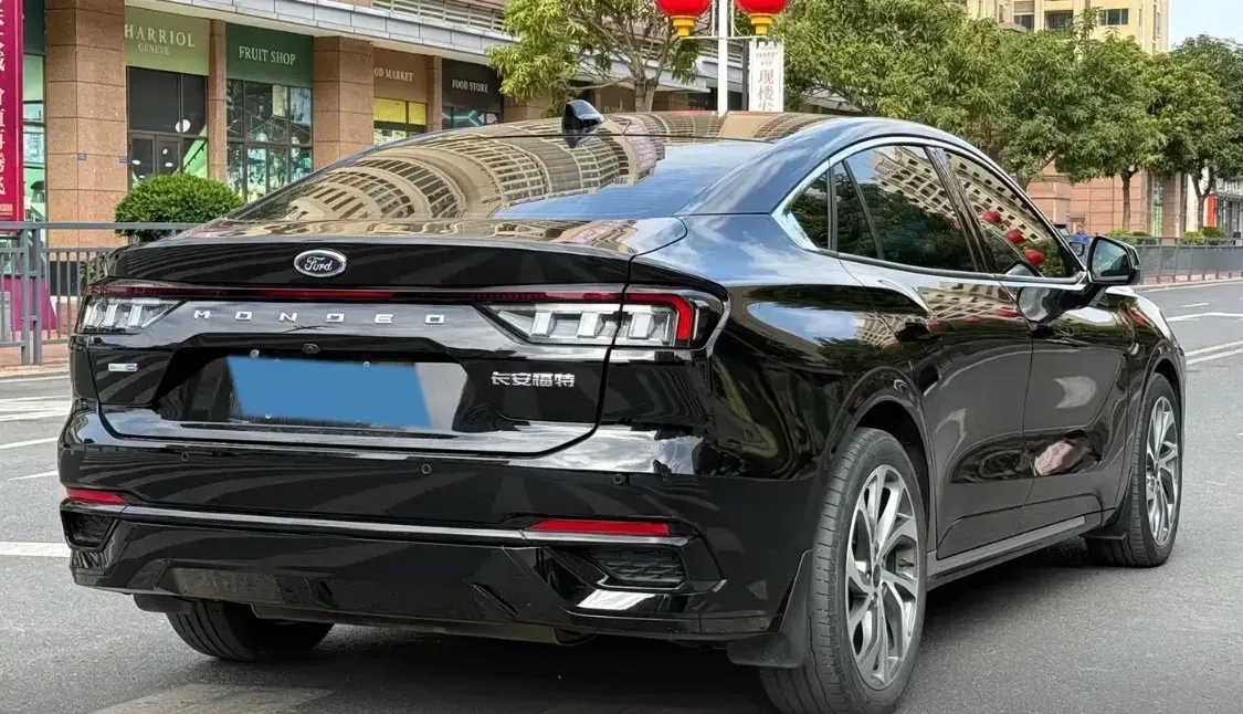 2022 Ford Mondeo 2.0T 238HP L4 8AT,autocango,china used car exporter,china ev exporter,chinese used car exporter,chinese used ev exporter
