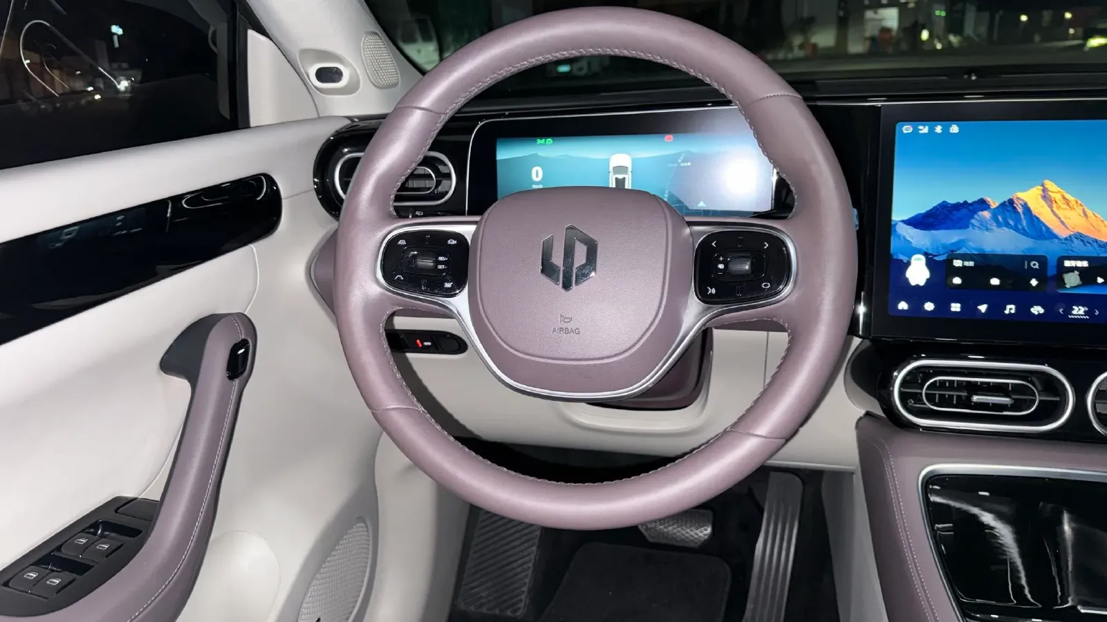 2023 Leapmotor C11 BEV 69.2KWH,autocango,china used car exporter,china ev exporter,chinese used car exporter,chinese used ev exporter