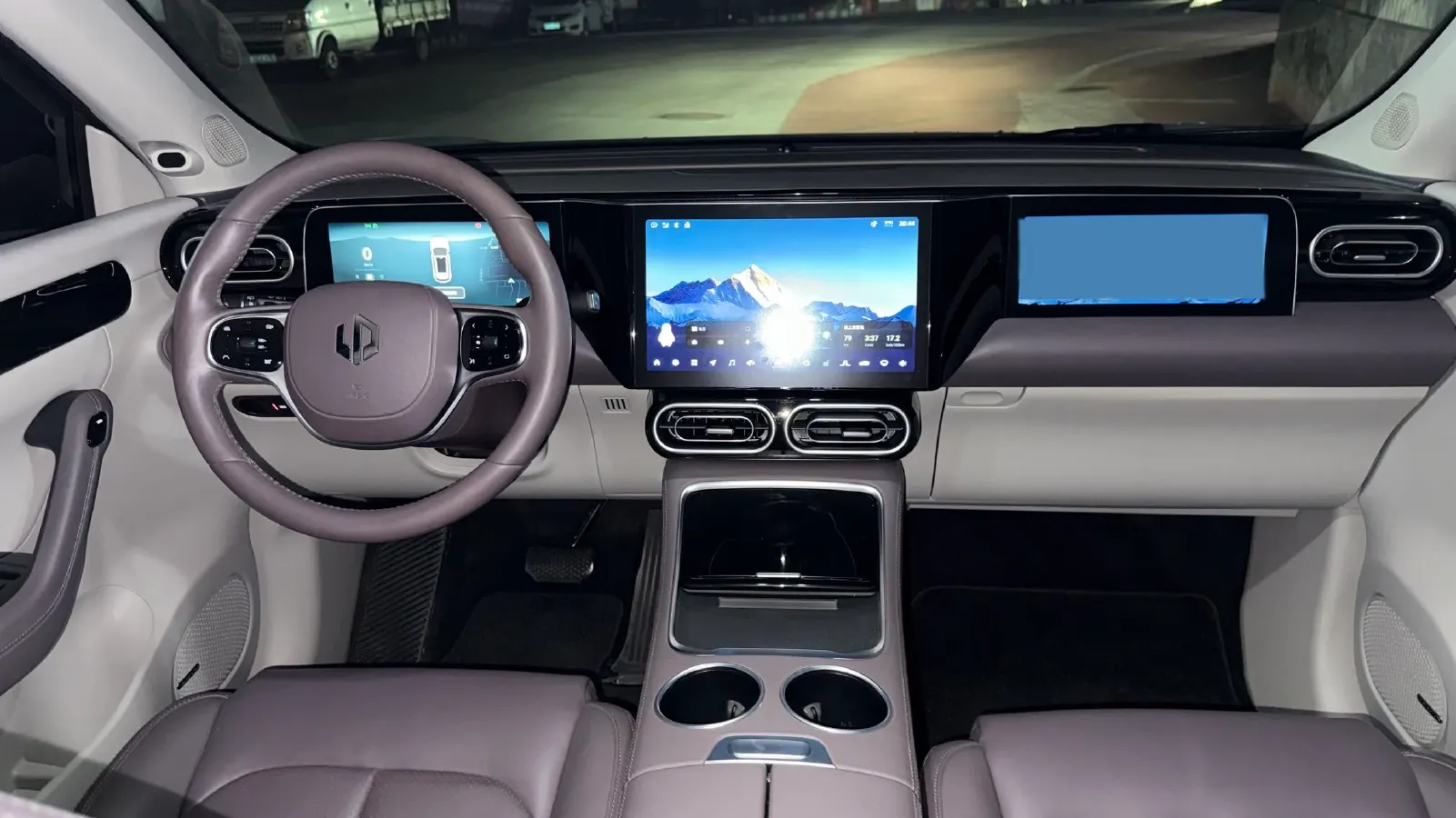 2023 Leapmotor C11 BEV 69.2KWH,autocango,china used car exporter,china ev exporter,chinese used car exporter,chinese used ev exporter