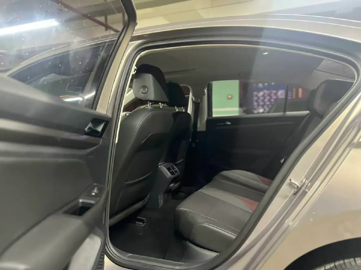 2021 Volkswagen Bora 1.5L 113HP L4 6AT,autocango,china used car exporter,china ev exporter,chinese used car exporter,chinese used ev exporter