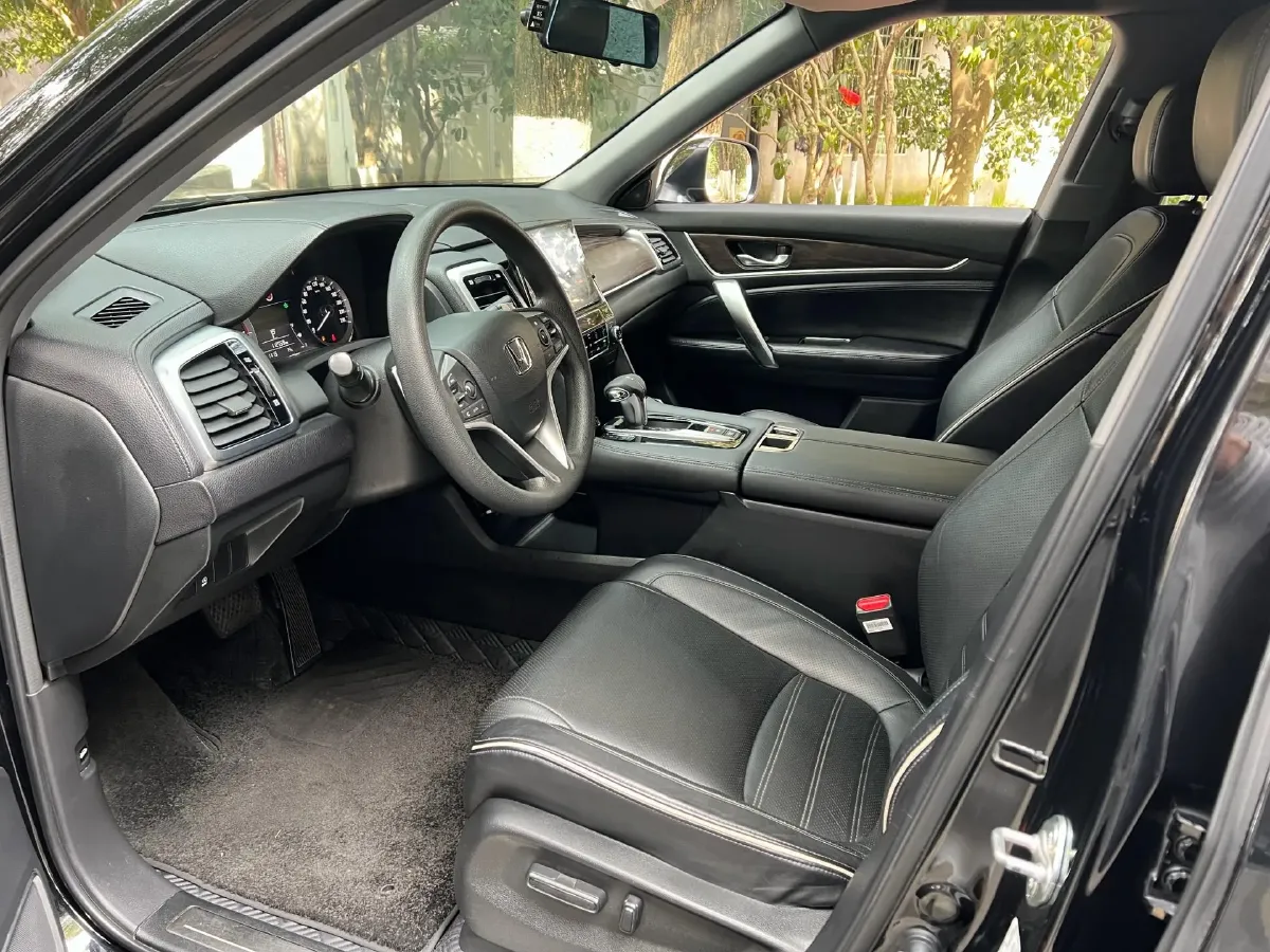 2020 Honda UR-V 1.5T 193HP L4 CVT,autocango,china used car exporter,china ev exporter,chinese used car exporter,chinese used ev exporter