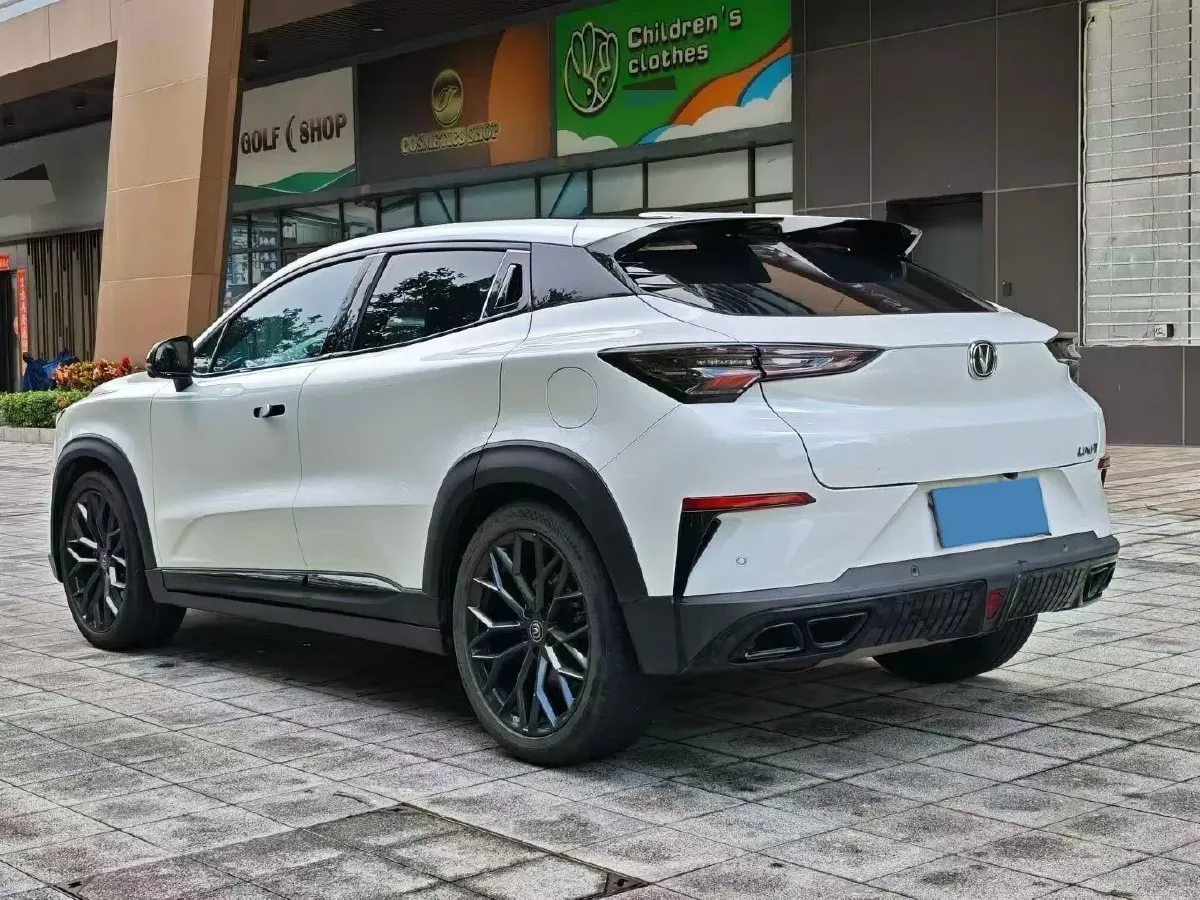 2022 ChangAn UNI-T 2.0T 233HP L4 8AT,autocango,china used car exporter,china ev exporter,chinese used car exporter,chinese used ev exporter