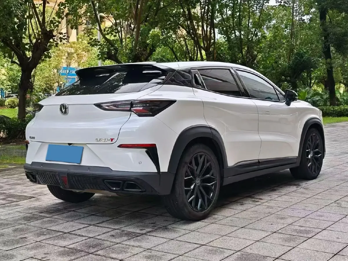 2022 ChangAn UNI-T 2.0T 233HP L4 8AT,autocango,china used car exporter,china ev exporter,chinese used car exporter,chinese used ev exporter